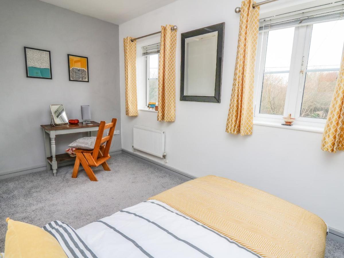 6 Erwr Brenhinoedd Villa Ammanford Eksteriør billede